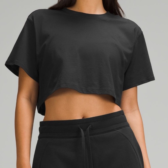 Lululemon cropped t - Picture 3 of 3